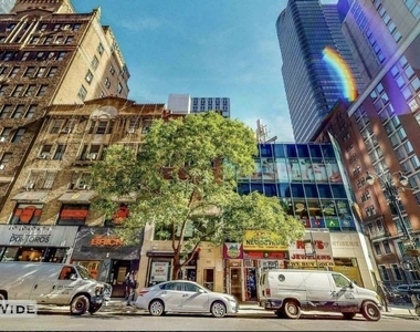 465 Lexington Avenue - Photo Thumbnail 5