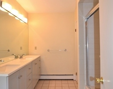 11 Mountain Blvd - Photo Thumbnail 17