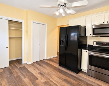 11 Mountain Blvd - Photo Thumbnail 12