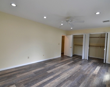 11 Mountain Blvd - Photo Thumbnail 16