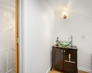 28 Florida St - Photo Thumbnail 19