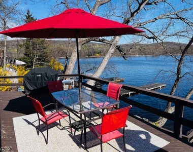 25 Meteor Trl - Photo Thumbnail 18