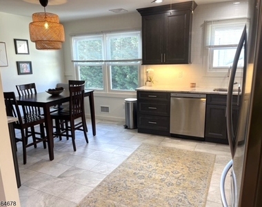 205 Palsted Ave - Photo Thumbnail 8
