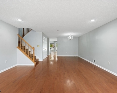 5 Hudson Ct - Photo Thumbnail 5