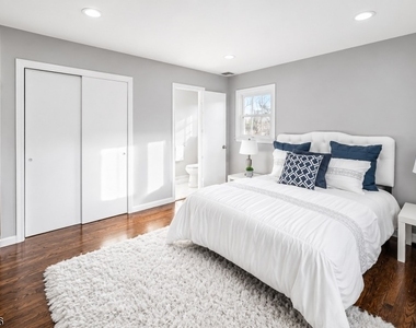 331 Haven Ave - Photo Thumbnail 3