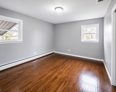 331 Haven Ave - Photo Thumbnail 4