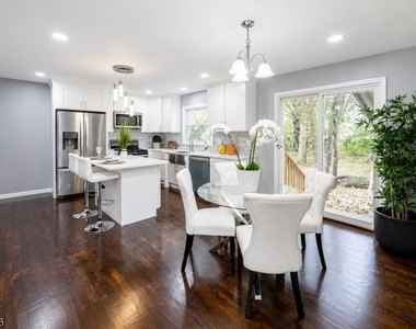 331 Haven Ave - Photo Thumbnail 2