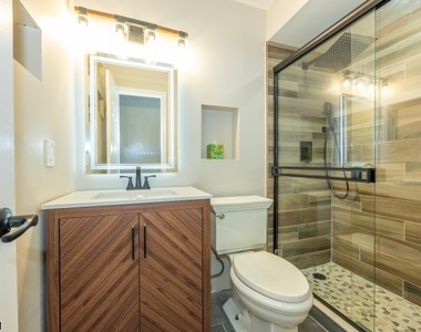 7 Sugar Loaf Ct - Photo Thumbnail 3