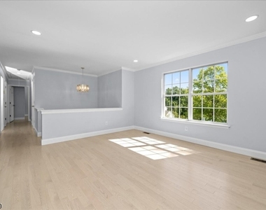 117 Hillside Dr - Photo Thumbnail 4