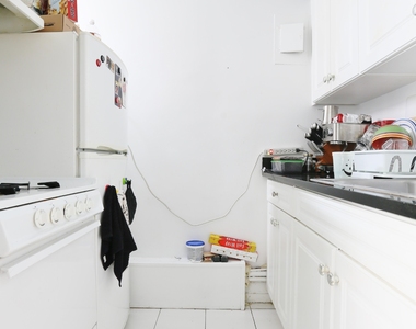 414 East 58th Street - Photo Thumbnail 2