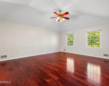 31 Sheffield Drive - Photo Thumbnail 24