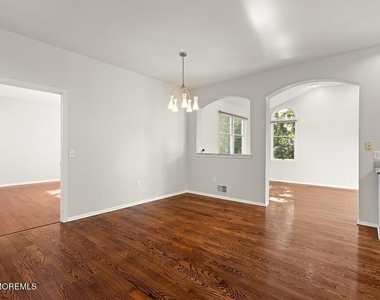 31 Sheffield Drive - Photo Thumbnail 11