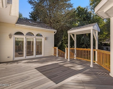 31 Sheffield Drive - Photo Thumbnail 37