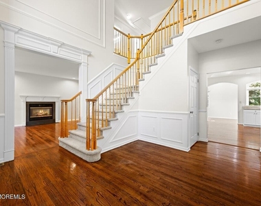 31 Sheffield Drive - Photo Thumbnail 3