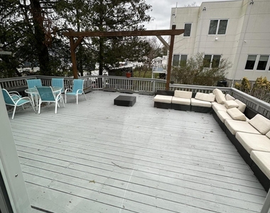 7 Slocum Place - Photo Thumbnail 13