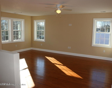 256 Mantoloking Road - Photo Thumbnail 4