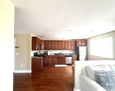 256 Mantoloking Road - Photo Thumbnail 9