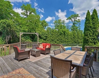 5 Arlene Drive - Photo Thumbnail 14