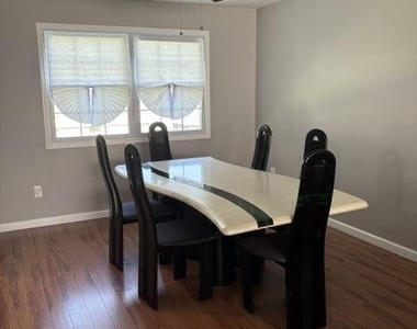 5 Bonnie Drive - Photo Thumbnail 5