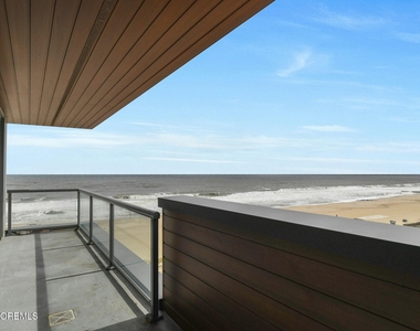 365 Ocean Boulevard - Photo Thumbnail 5
