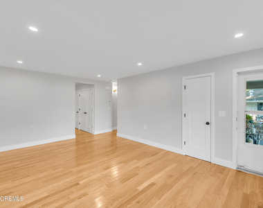 7 Bellflower Court - Photo Thumbnail 3