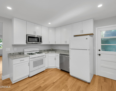 7 Bellflower Court - Photo Thumbnail 10