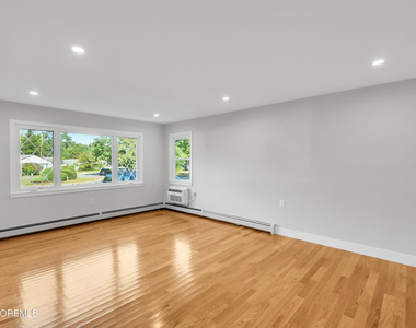 7 Bellflower Court - Photo Thumbnail 7