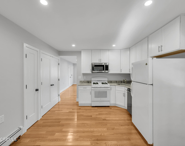7 Bellflower Court - Photo Thumbnail 11