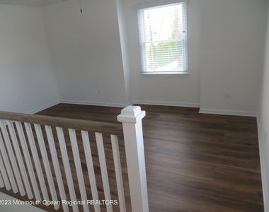 28 Trenton Avenue - Photo Thumbnail 4
