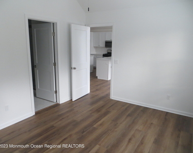 28 Trenton Avenue - Photo Thumbnail 8