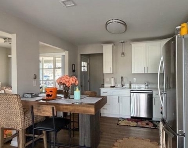831 Anchor Drive - Photo Thumbnail 11