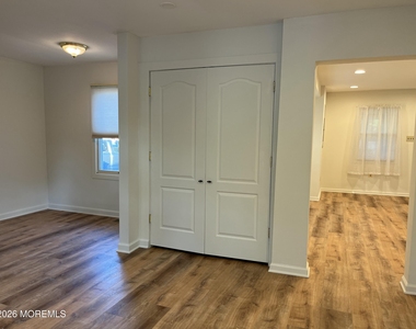 544 Pacific Avenue - Photo Thumbnail 13