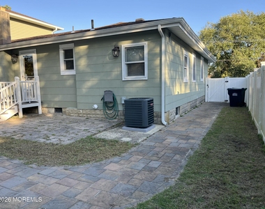 544 Pacific Avenue - Photo Thumbnail 15