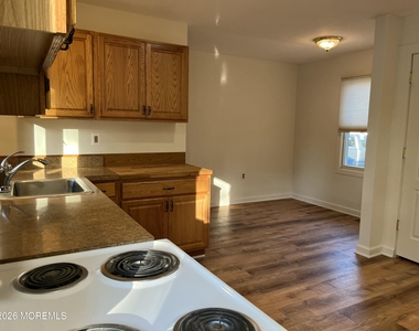 544 Pacific Avenue - Photo Thumbnail 12