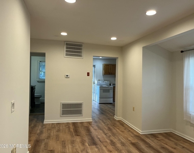 544 Pacific Avenue - Photo Thumbnail 10