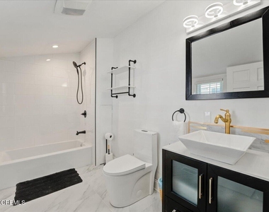 110 5th Avenue - Photo Thumbnail 6