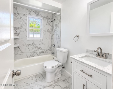 364 Westwood Avenue - Photo Thumbnail 16