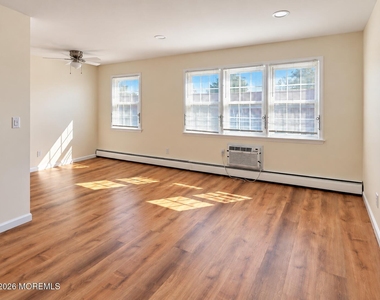 364 Westwood Avenue - Photo Thumbnail 7