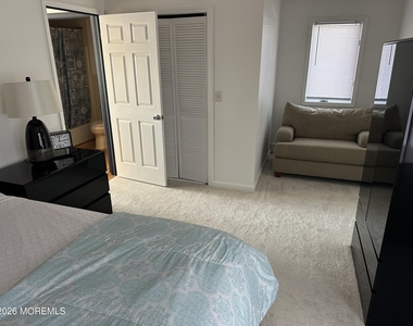 35 Bay Way - Photo Thumbnail 11