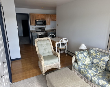 35 Bay Way - Photo Thumbnail 8