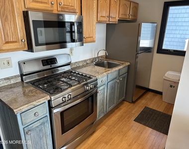 35 Bay Way - Photo Thumbnail 5
