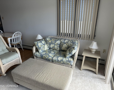 35 Bay Way - Photo Thumbnail 9