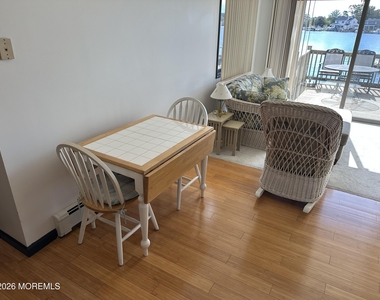 35 Bay Way - Photo Thumbnail 7