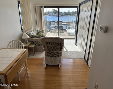 35 Bay Way - Photo Thumbnail 6