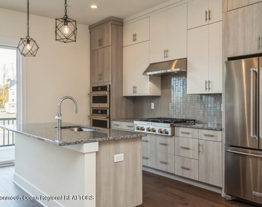 3 Blaisdell Court - Photo Thumbnail 3