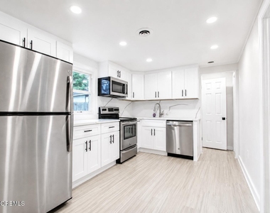 246 Brookside Avenue - Photo Thumbnail 6