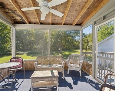 9 Ikes Lane - Photo Thumbnail 8