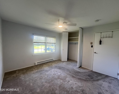 1023b Shetland Drive - Photo Thumbnail 12