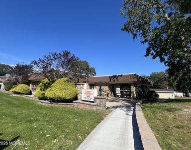 1023b Shetland Drive - Photo Thumbnail 25