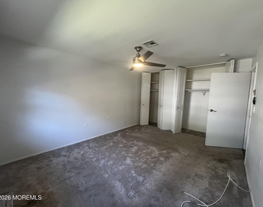 1023b Shetland Drive - Photo Thumbnail 15